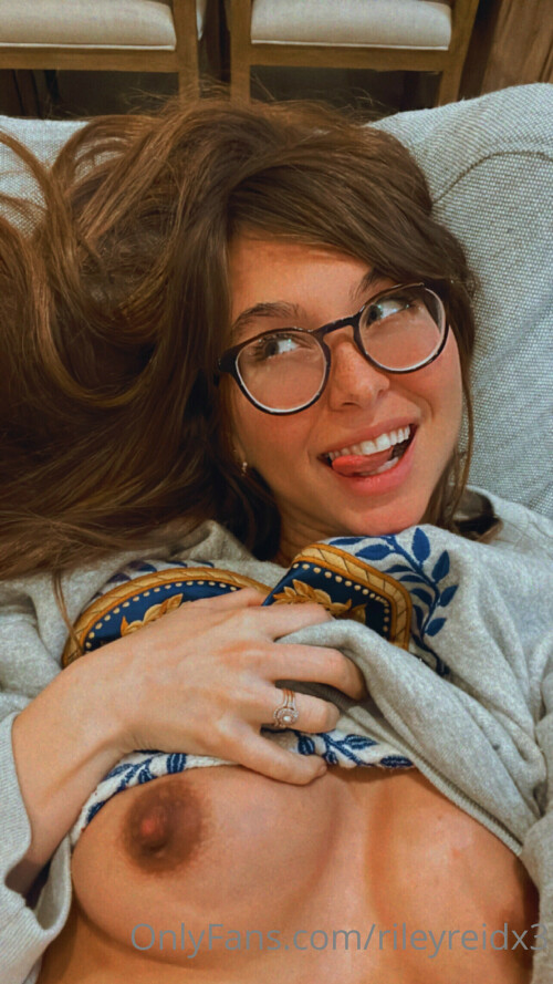 1284x2282 6602216f885a1fd40ba5f111165108d9