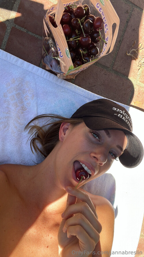 1284x2282 aaf4a80568288a4a693b67ea8ee25440b96e1eec230e381d