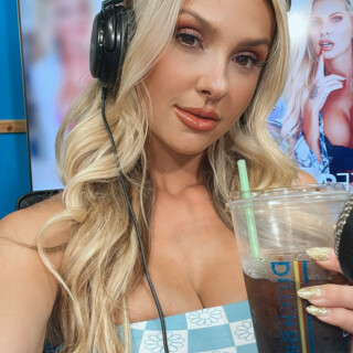 1284x2282_fac0921a3b6022ffe0a19eec2c78ccf200721597ea4bfb69