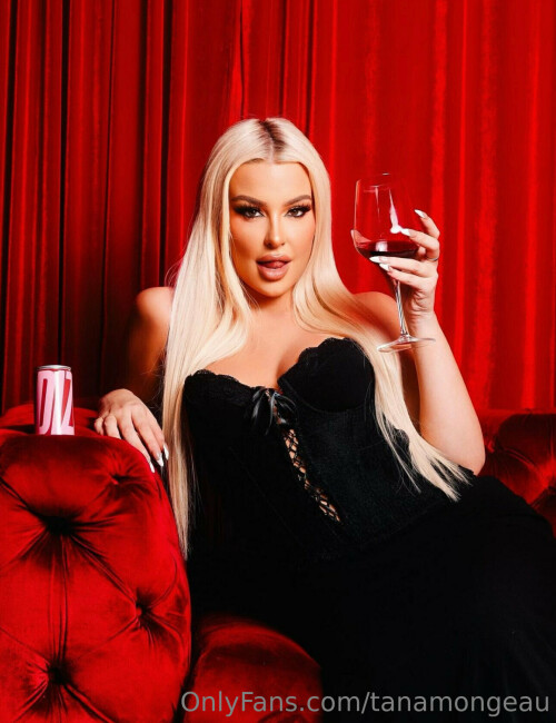 1290x1678 e0acf32980a1ff1d6d660e0456d3735c