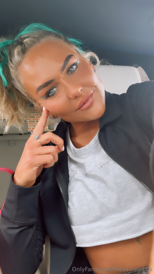 1290x2293 95a77aa12f7e8442ea6f84ec6a72e112405e959fba9e53be