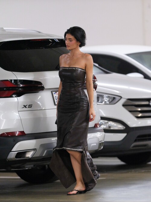 12KylieJenner_22_10_2024e4fa76834ded898e