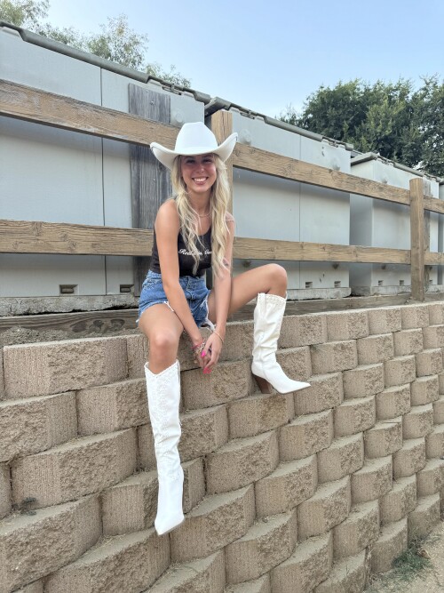 12sdiuhbfub 1066d78967e34e1a15