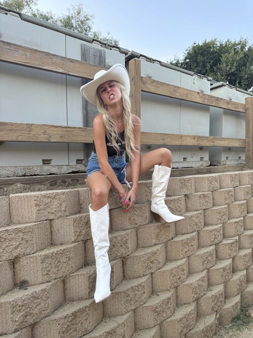 12sdiuhbfub 156c621096a6db340e