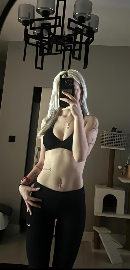 12us49bcq28f1aebff1e43b89716e