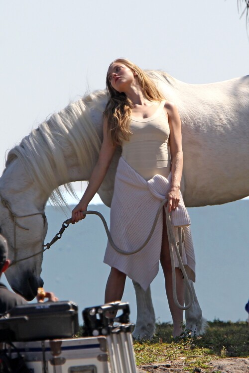 13 1WZMcIs19ff2942de1dc6e6