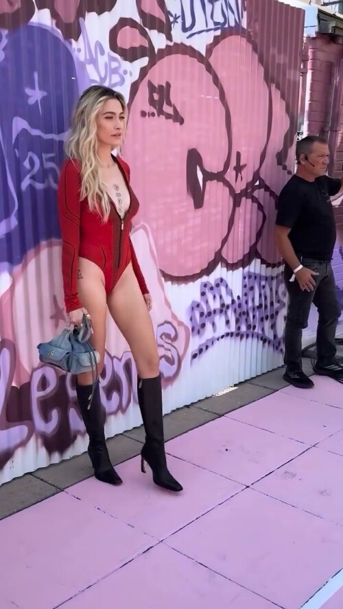 13 19206d70f2b3e4ebd