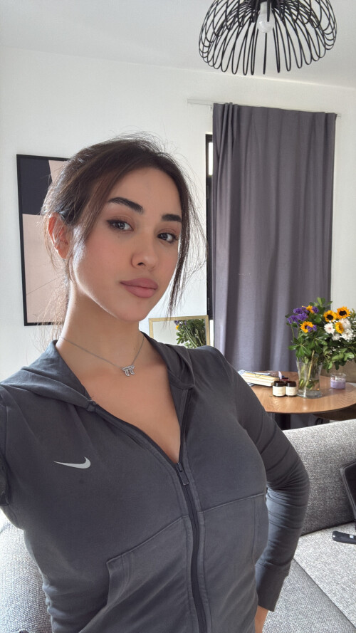 1320x2346 d680bd69e137a939989a4759fac1a69aa67186bc4bc26d77