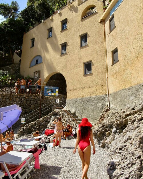 13443786 6ECA 4259 86E0 158B274E2D3E