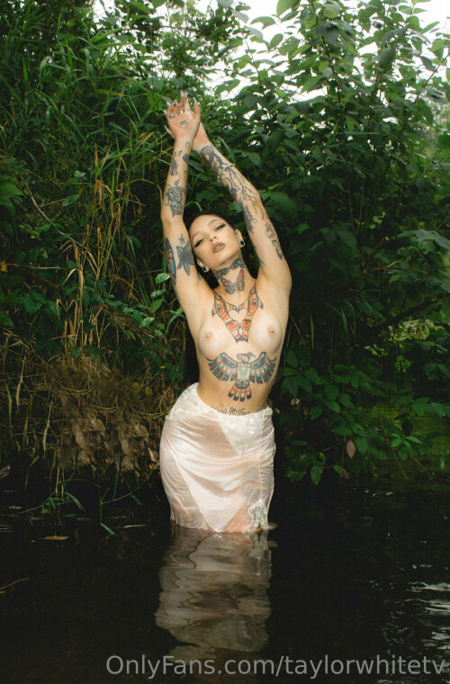 1347x2048 e049b4ecb7062ace76a6083d5abcad9a429136d3a3b4d2c7