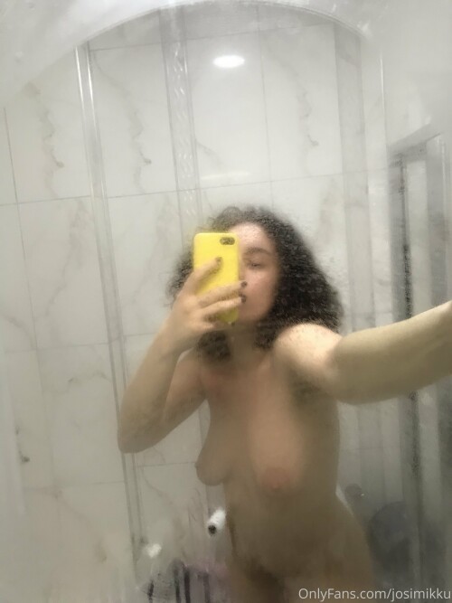 1352020895