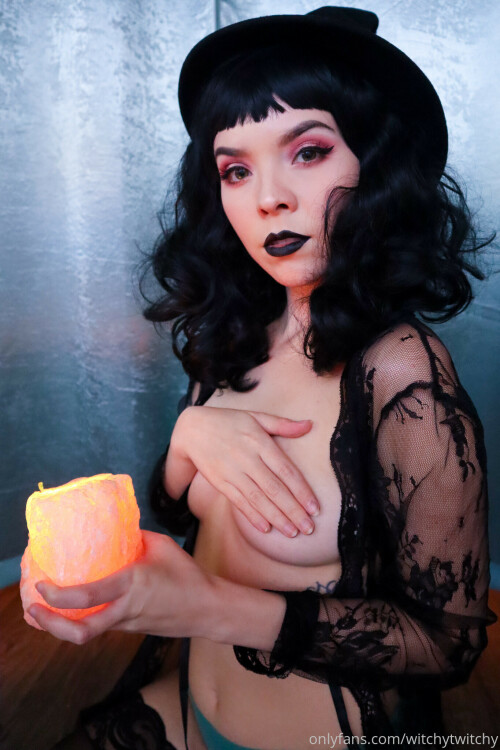 1365x2048 6de081bc66e17977dfc36db575bd7c37