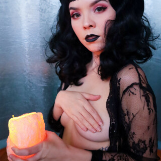 1365x2048_6de081bc66e17977dfc36db575bd7c37