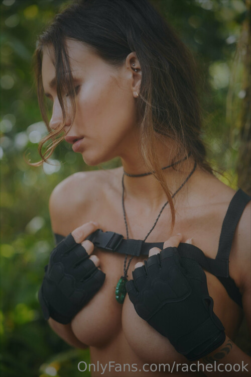 1365x2048 9c700d30fcbbe534c6f0490ddc700538