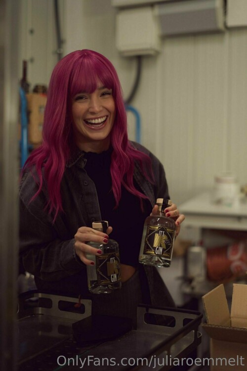 1366x2048 4635835f669cc899f46771c965ad8bf7a5646a03d5503918