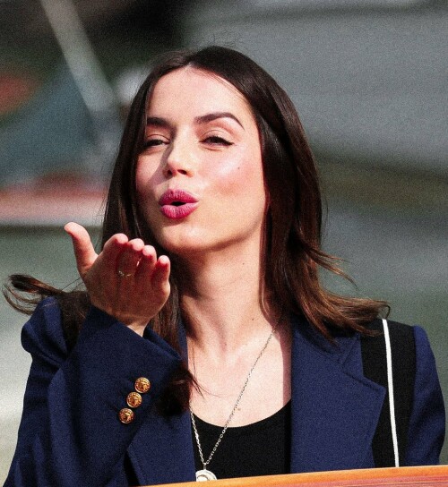 13AE59ED 3E27 4C44 9819 FA2123912649