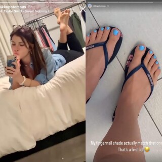 13pbev8-01-Nicole-in-the-pose-and-closeup-of-her-pretty-blue-pedicured-toes24d6479aedda0582