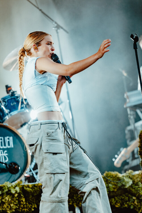 14.PommelienThijs socials 78411d81ca11b9c23