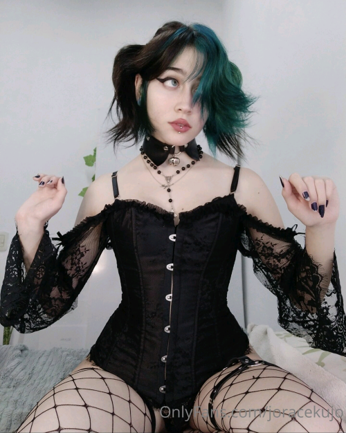 1439x1802_cd801950f307435f6017ec5ab3d5cb56a33c9f2fd26ba86d