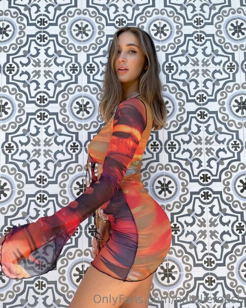 1440x1799 8748e1d6973a4fed7b57865e3f64114a