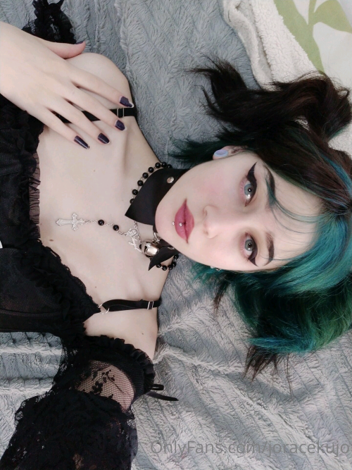 1440x1920_f15ec40497b7e77a8eb88f5fa849840a