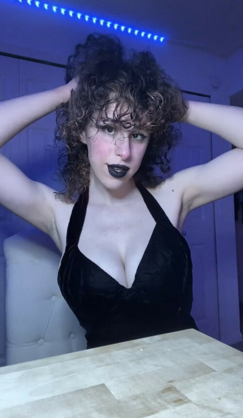 1516660B 0581 49E8 BBA8 CF2BAD66B3C3