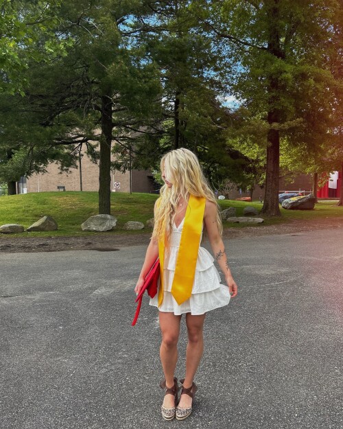 152117409f3ec24f423795