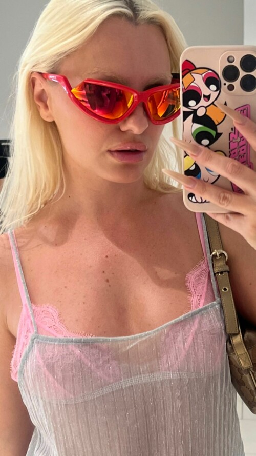 15327FE3 5508 4902 9DEA 20040AB323F0b88a7e806d9ae792