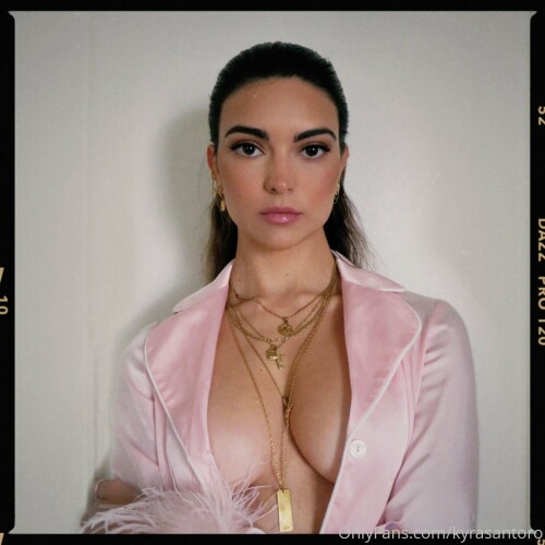 1536x1536 d6f837e9fb7d89658834adc76476914a