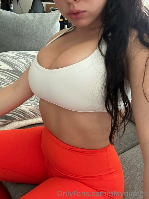 1536x2048 00ae5b8792755f0930393c2375ca1b9e