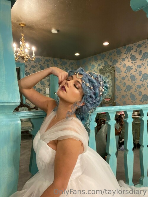 1536x2048 59d5d44d0ff1031a33895a613865925c