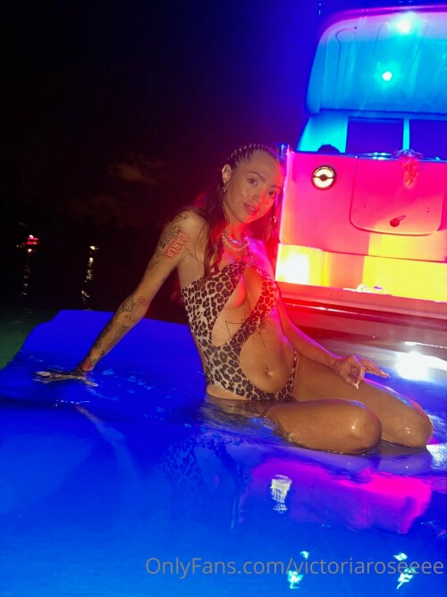 1536x2048 a2999335d058753611c7425fd6944a42