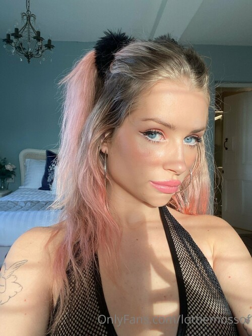 1536x2048 bbc10461acf8561aa5bb6f03232f77ce