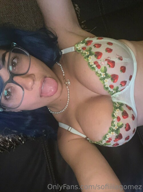 1536x2048 bee2a8eb9bf25c6757c99915df555587158559339a15cc5b