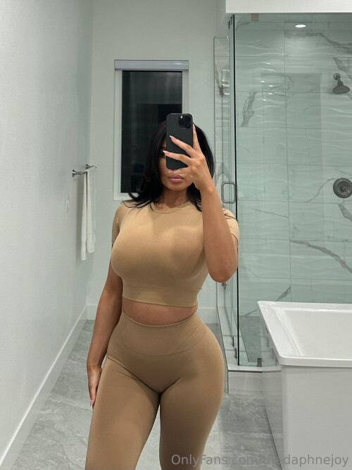 1536x2048 c3d053d02724256e88ec67f3bbbebc169813387d6b239aad