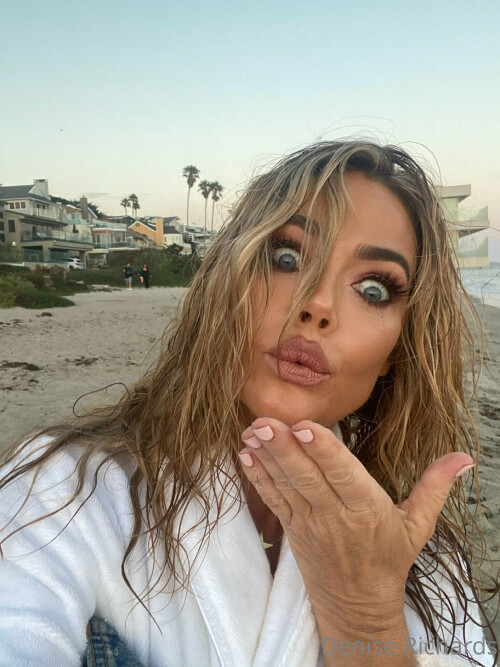 1536x2048 cf0f5c3bfb5691adb2870a63cad71dae