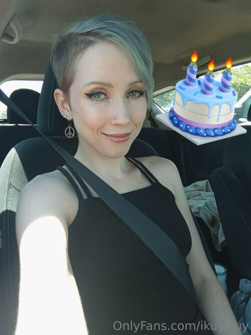 1536x2048 e776fc96de292d87ff4c19791cb21775476026a94404d019