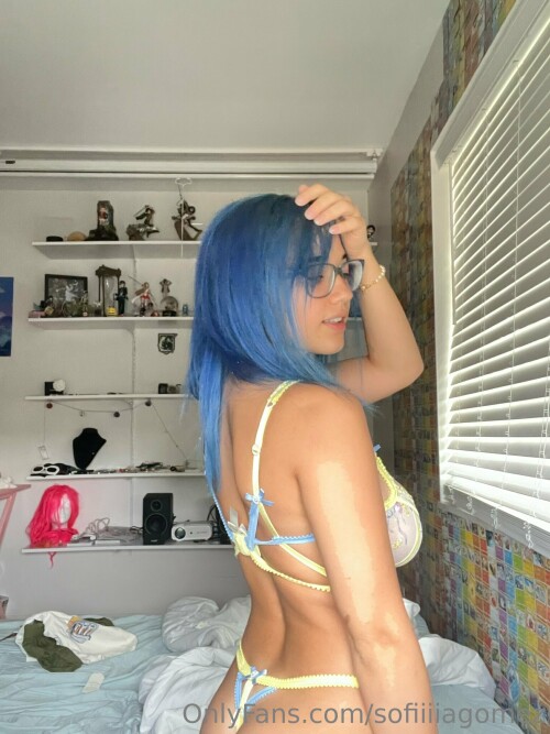 1536x2048 f25365a49903f687074700857de7e133b57a71c8780c98c5