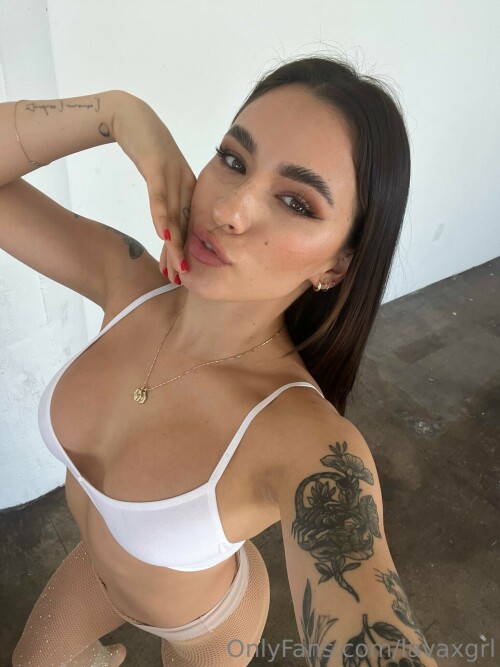 1536x2049 86de6ec5a63a742f70592e4590a8321f