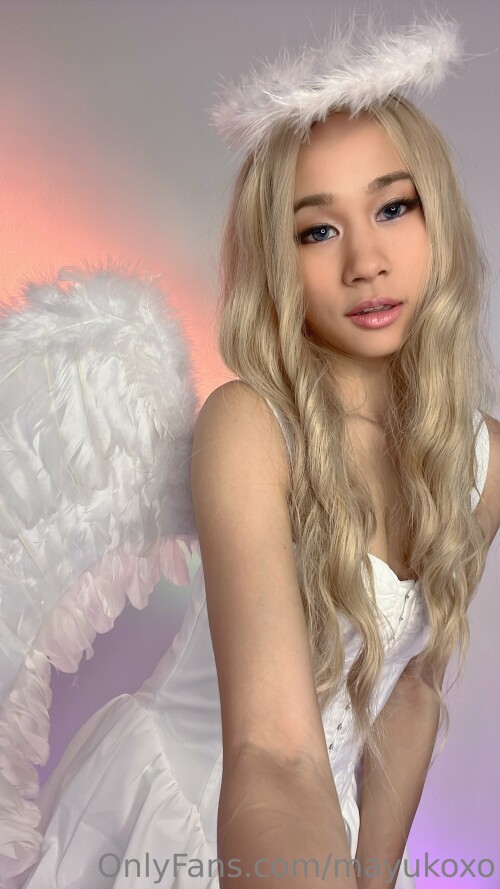 1536x2730 d34115416d46d4c97facb6dc001ed0c6