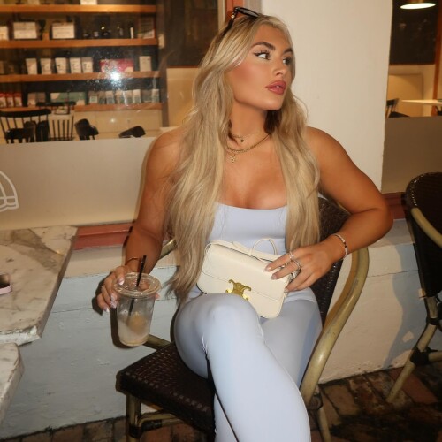 153752714986e8c0bbefeecec4