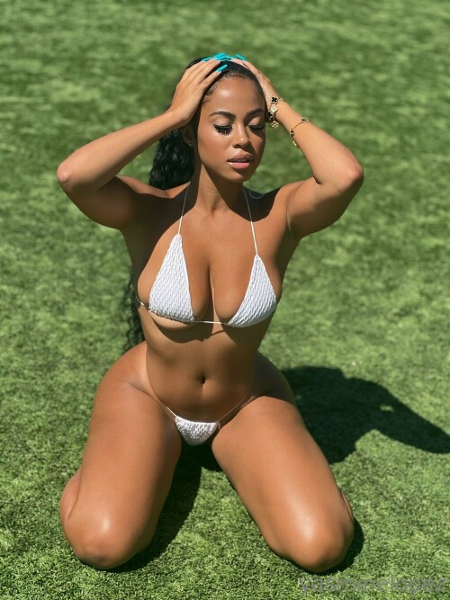 1537x2049 8d4e0d13681f701a8b1131a5bd5cc607