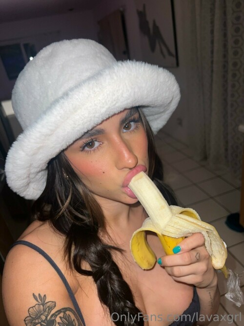 1537x2049 f49f3c92a9ab95b0a980ee21e8b6e3ac