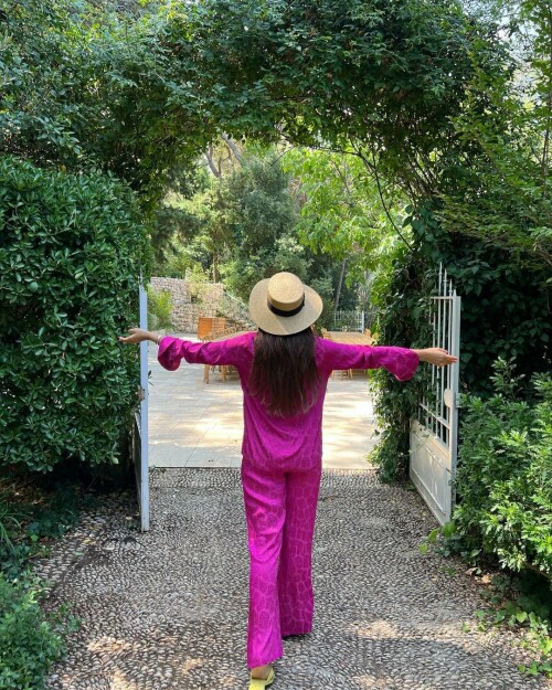 153AA394 C374 4307 9162 1EE54F1BB407