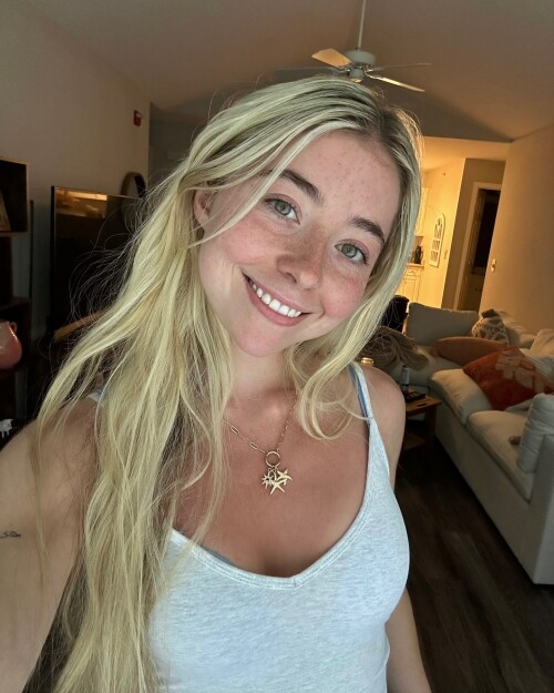 158509c04e3d7d4cd83701