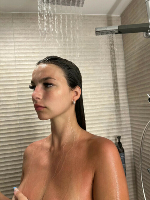 15FC9D76 DF75 455E B282 0A85FA745565