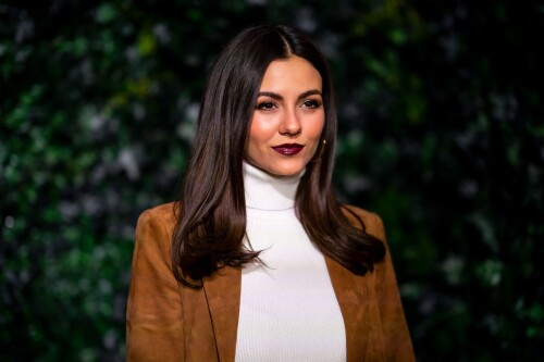 16 D645H91be9508219897a16e