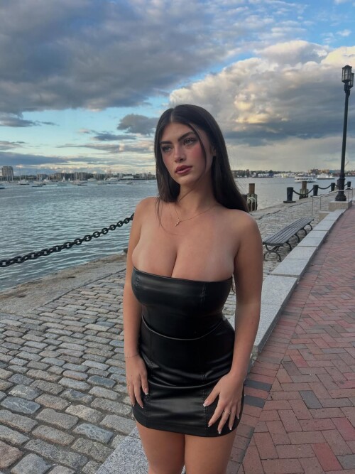 16063e3e85424c9c998f8