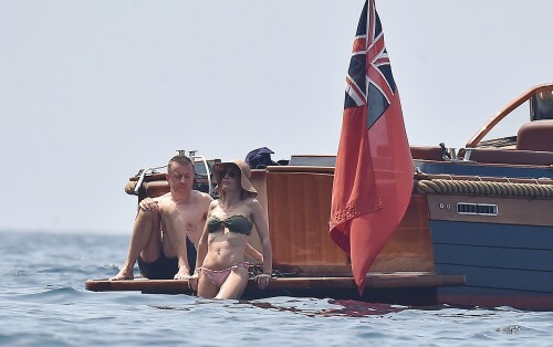 Gillian Anderson, Peter Morgan