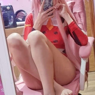 1612x2863_e323eae26a8781e757f5b176ae04bd55